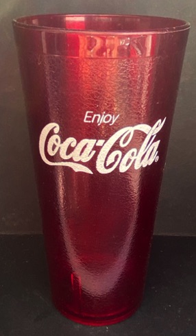 58274-3 coca cola plastic drinkbeker.jpeg